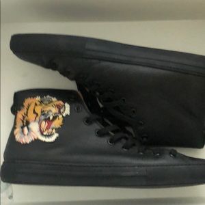 Gucci Leather high-top with tiger